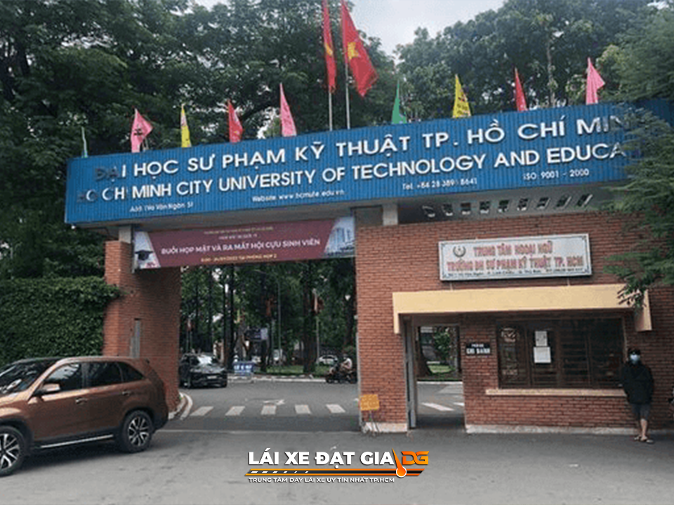 Học lái xe thủ đức