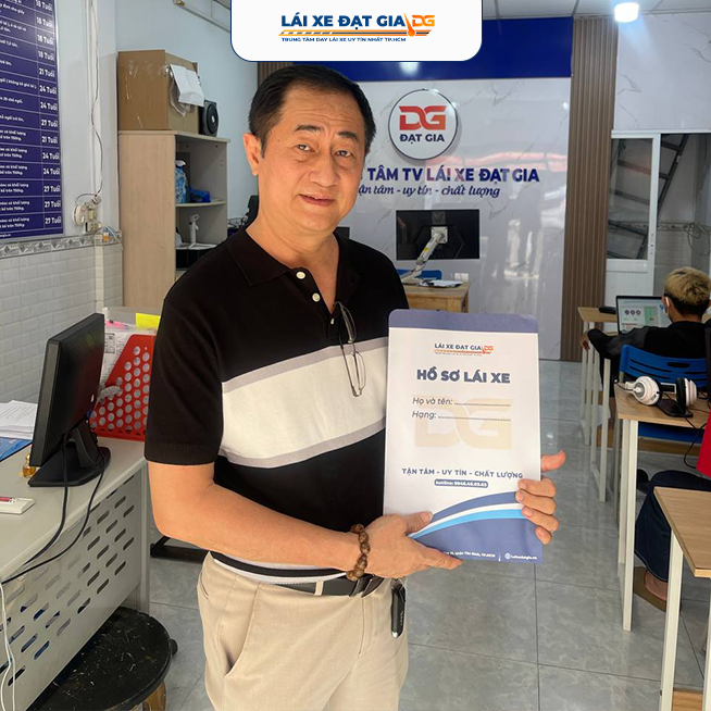Trần Quốc Tuấn
